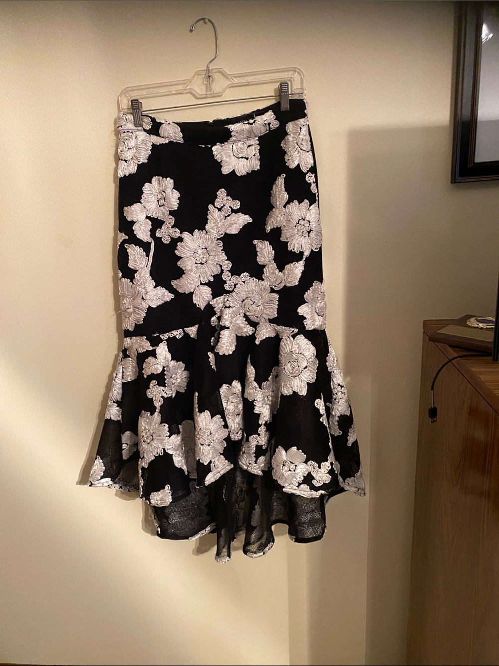AKIRA Black & White Floral High-Low Ruffle Skirt